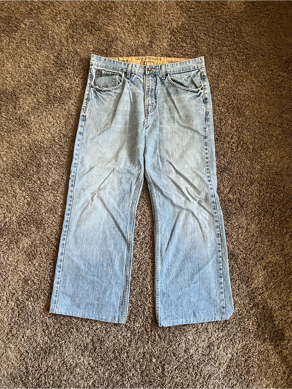 Men's Light Blue Wash Levi’s Low Loose Bootcut Jeans